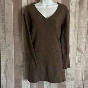BCBGMaxAzria Taupe Sweater